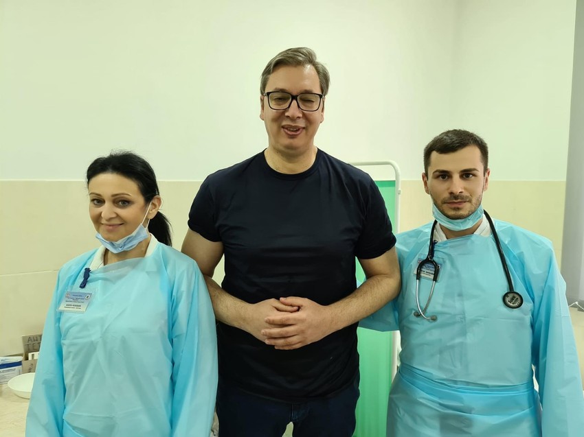 Vučić sa lekarima u Rudnoj Glavi