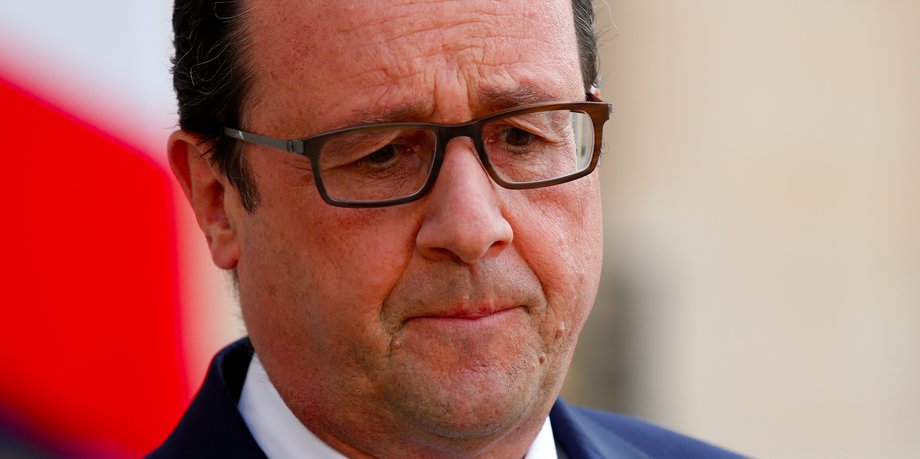 French President Francois Hollande delivers a speech following a meeting with government members at the Elysee Palace in Paris July 24, 2014.