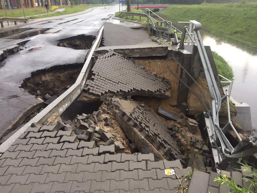 Fatalne skutki ulewy w Gdyni. To okolice ul. Janka Wiśniewskiego i Kontenerowej