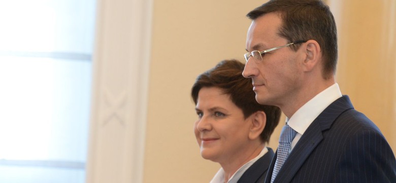 PiS, czyli Prezenty i Skubanko. Rząd dał wszystkim, komu teraz zabrać? Oto 7 OPCJI