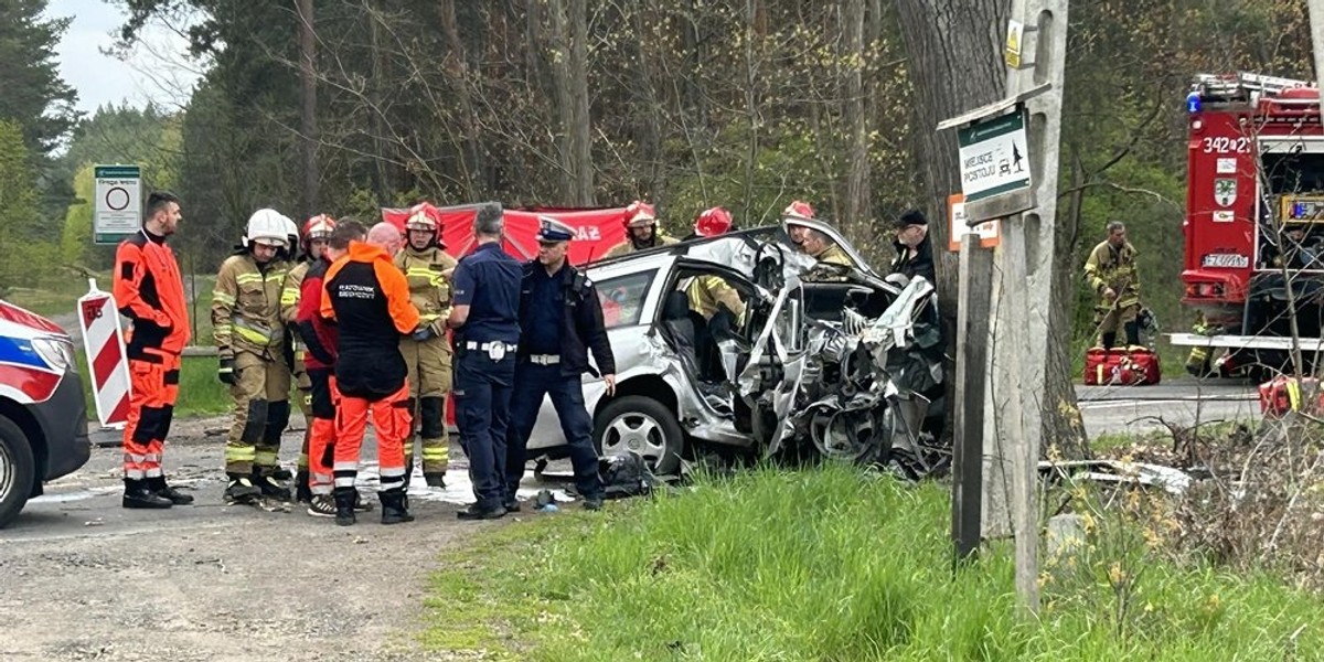 W wypadku zginęła 21-letnia kobieta z Zielonej Góry. 