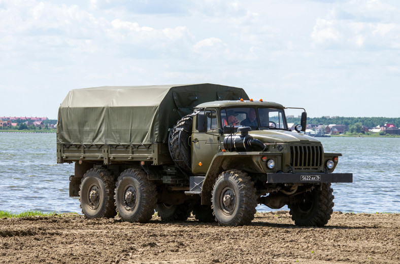 Ural-4320 