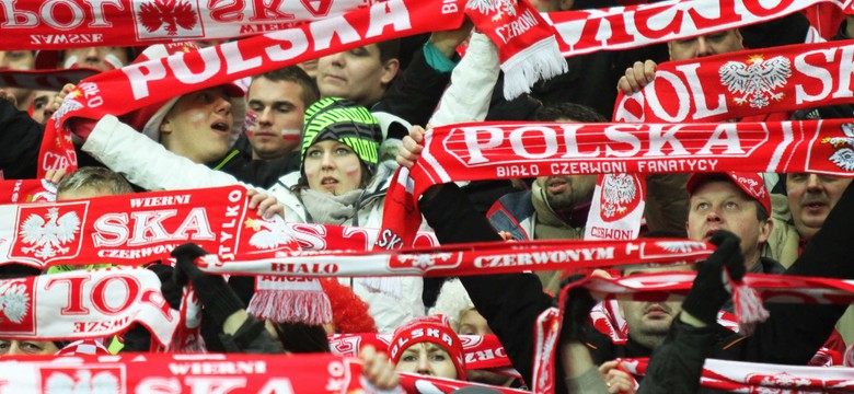 Sejm przyjął poprawki do ustawy. Orzełek na koszulkach obowiązkowy