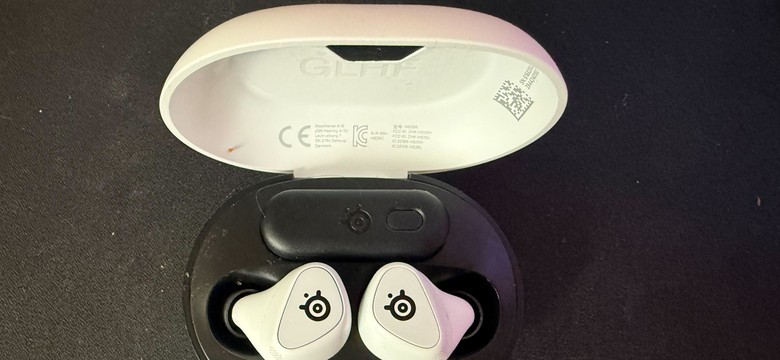 To pierwsze takie słuchawki SteelSeries. Jak radzą sobie Gamebuds? [RECENZJA]