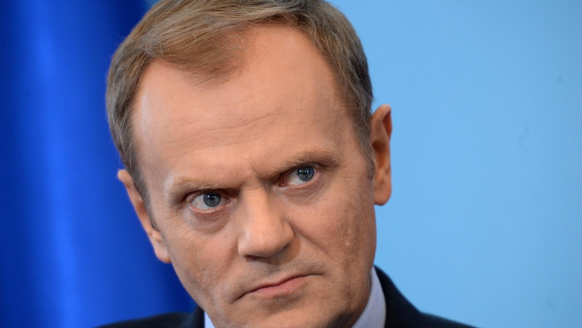 Premier Donald Tusk powiedział w środę, że nie jest zwolennikiem zakazu pracy w placówkach handlowych w niedzielę. Tego typu propozycja nie sprzyja rynkowi pracy, może spowodować utratę wielu miejsc pracy - uważa szef rządu.