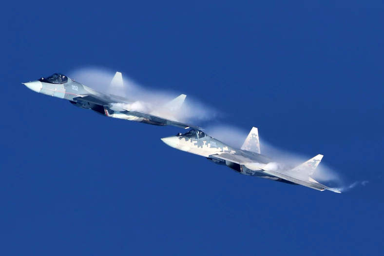 Su-57.