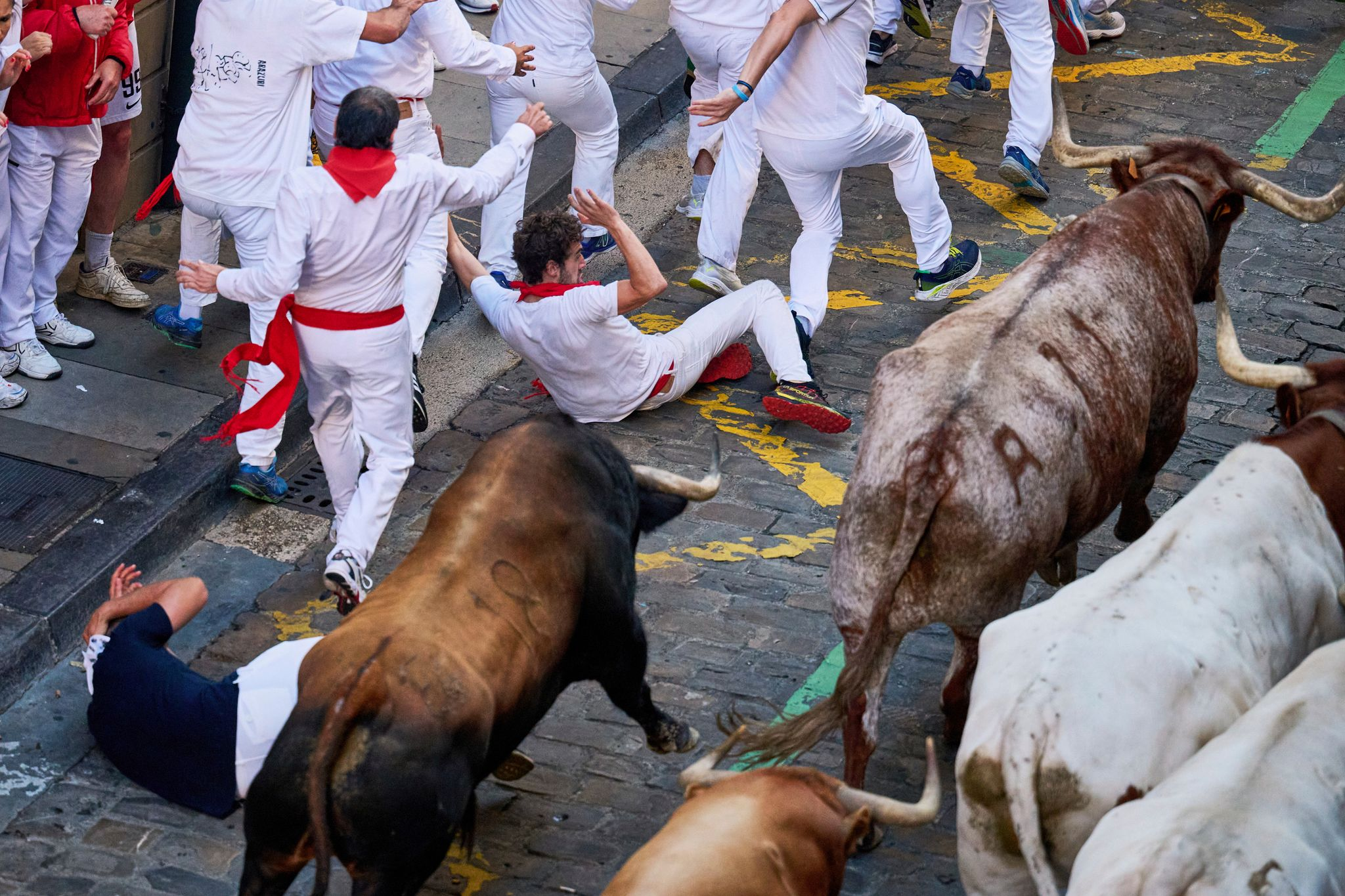 Läufer bei Stierlauf in Pamplona durch Hornstoß verletzt