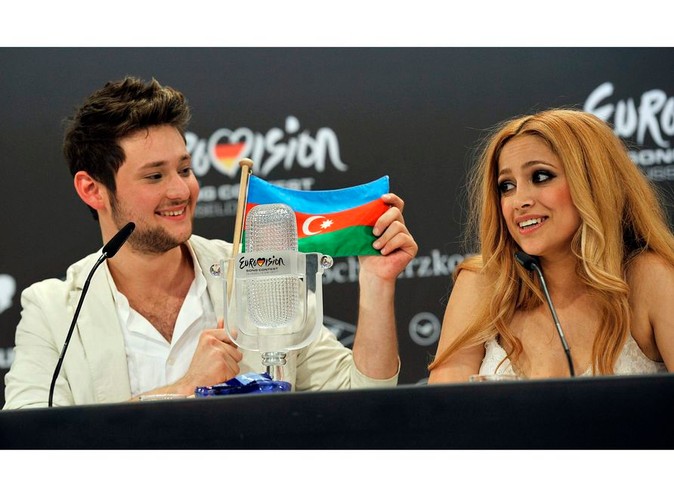 Azerowie swą piosenkę wykonali po angielsku