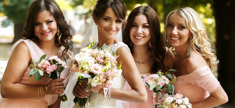 Druhna to nie to samo co świadkowa. Która ma jakie obowiązki?