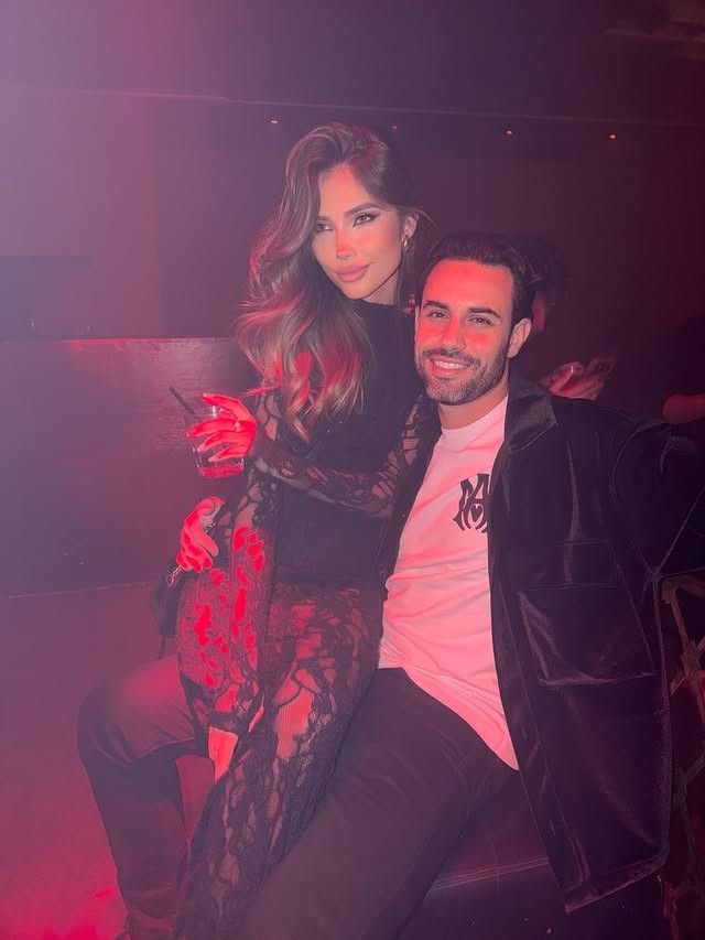 Víťazka Miss Universe 2022 Karolína Michalčíková a jej partner Julien. 