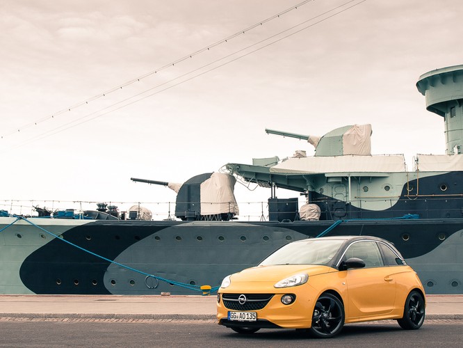 Opel adam