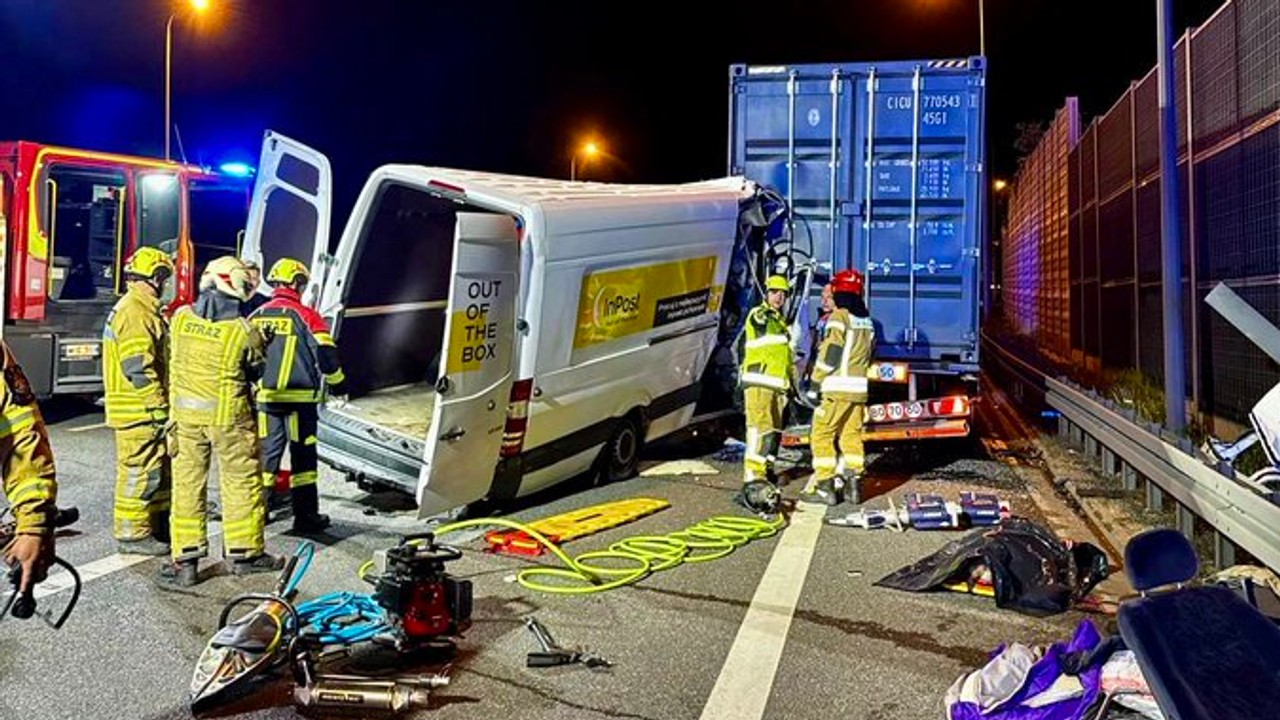 Tragiczny wypadek na S2 pod Warszawą. Sensacyjne ustalenia: kierowca zmienił tożsamość