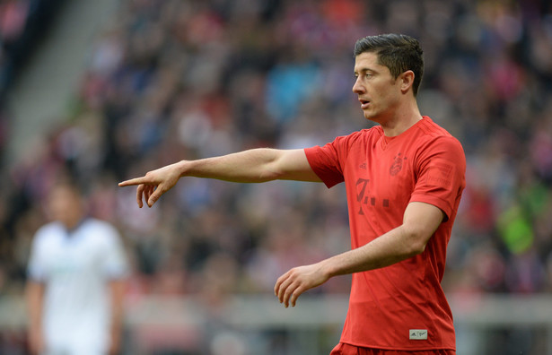 Liga niemiecka: Robert Lewandowski zagrał w koszulce zrobionej z... odpadów wyłowionych z oceanu