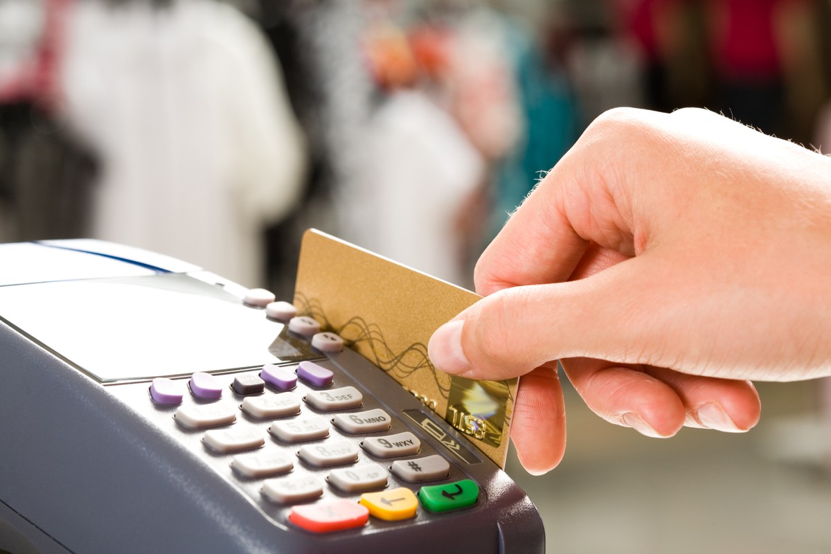 Mastercard obniża opłaty za płatność kartą