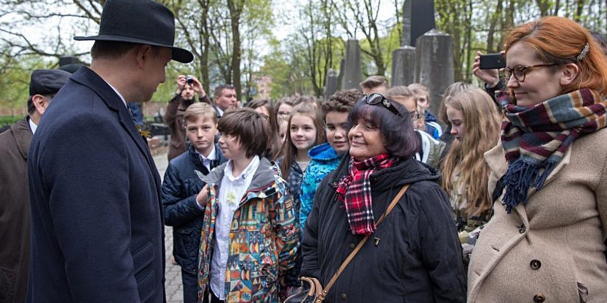 Wyjątkowe spotkanie przy grobie bohatera