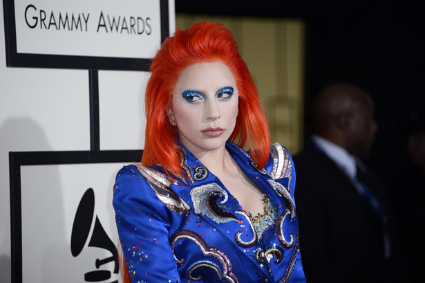 Syn Davida Bowiego złośliwie o występie Lady Gagi na Grammy 2016