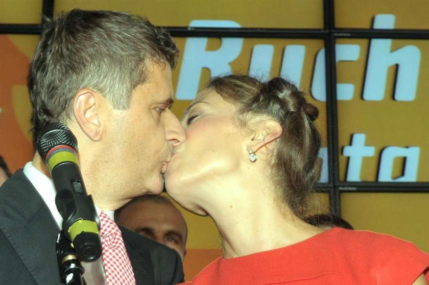wybory, Janusz Palikot, pocałunek, żona