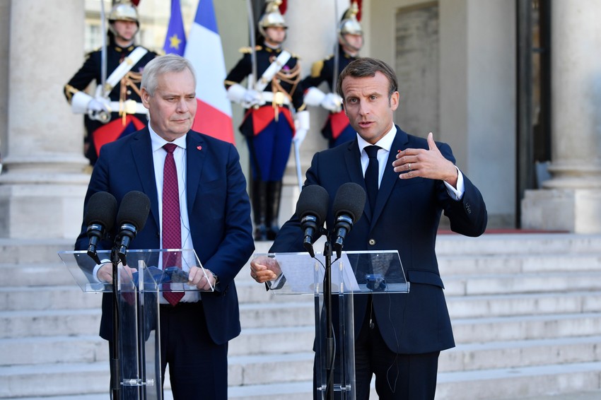 Anti Rine i Emanuel Makron pozvali su Džonsona da iznese svoje predloge do kraja septembra