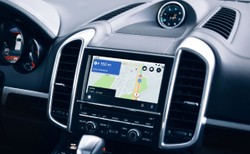 Yanosik już w Android Auto, czyli podpowiadanie ulic i obsługa głosowa