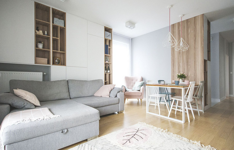 Jak urządzić mały salon? 18 świetnych pomysłów z polskich domów