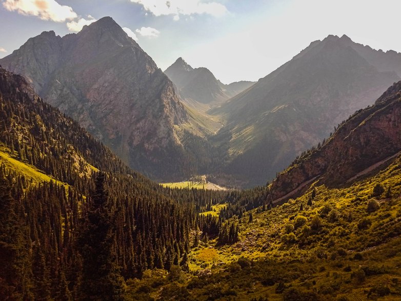 Trekking nad jezioro Ala Kul. Kolekcja własna