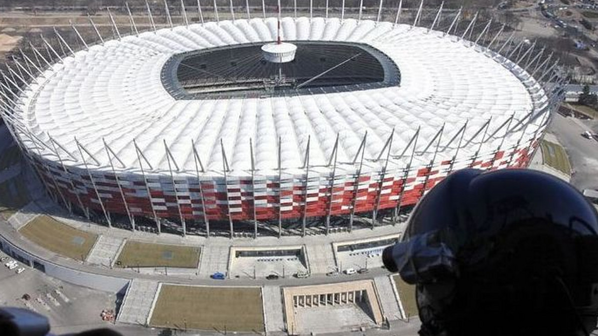 Euro 2012 nadchodzi wielkimi krokami. Najważniejsze pytanie brzmi: czy grozi nam niebezpieczny scenariusz? Polacy wzorowali się na legendarnych tajnych służbach dwóch państw. Od kogo zależy teraz nasze bezpieczeństwo?