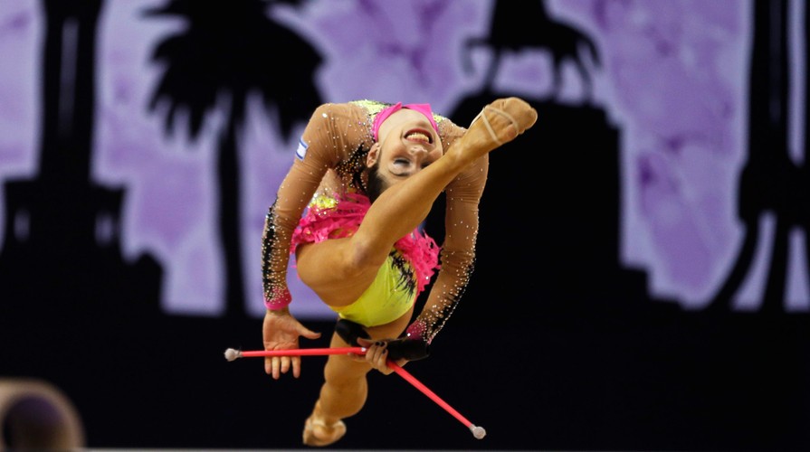 Ale one się wyginają. Gimnastyczki chyba są z gumy