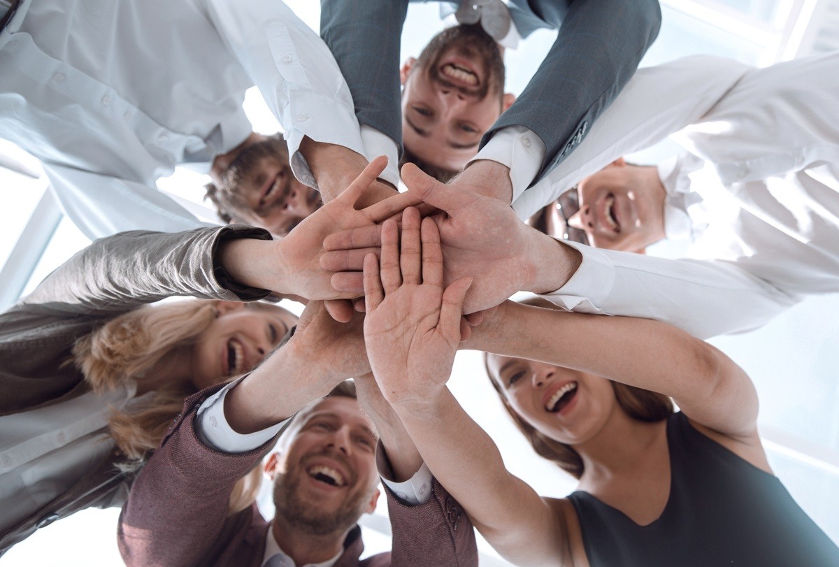 benafity, pracownicy, praca