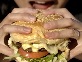 Więcej luksusu w McDonald’s. Burgery prosto na stolik