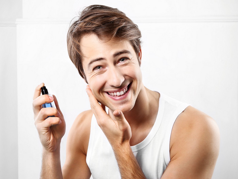 Kosmetyk po goleniu złagodzi podrażnienia/shutterstock/Robert Przybysz