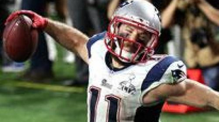 A Super Bowl után Sabrina volt Edelman jutalma