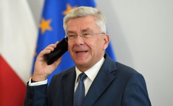 Karczewski: Tusk jest nieobliczalny, tak jak wirus