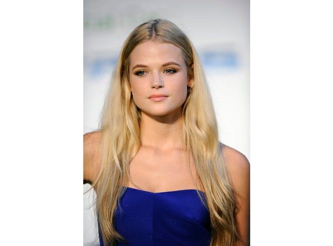 Milla Jovovich i Gabriella Wilde na premierze 'Trzech Muszkieterów'