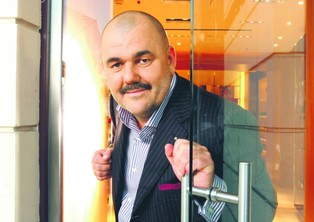 Jerzy Mazgaj: milioner, który zaraża Polaków bakcylem luksusu
