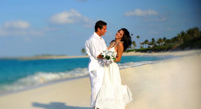 What to wear for a beach wedding