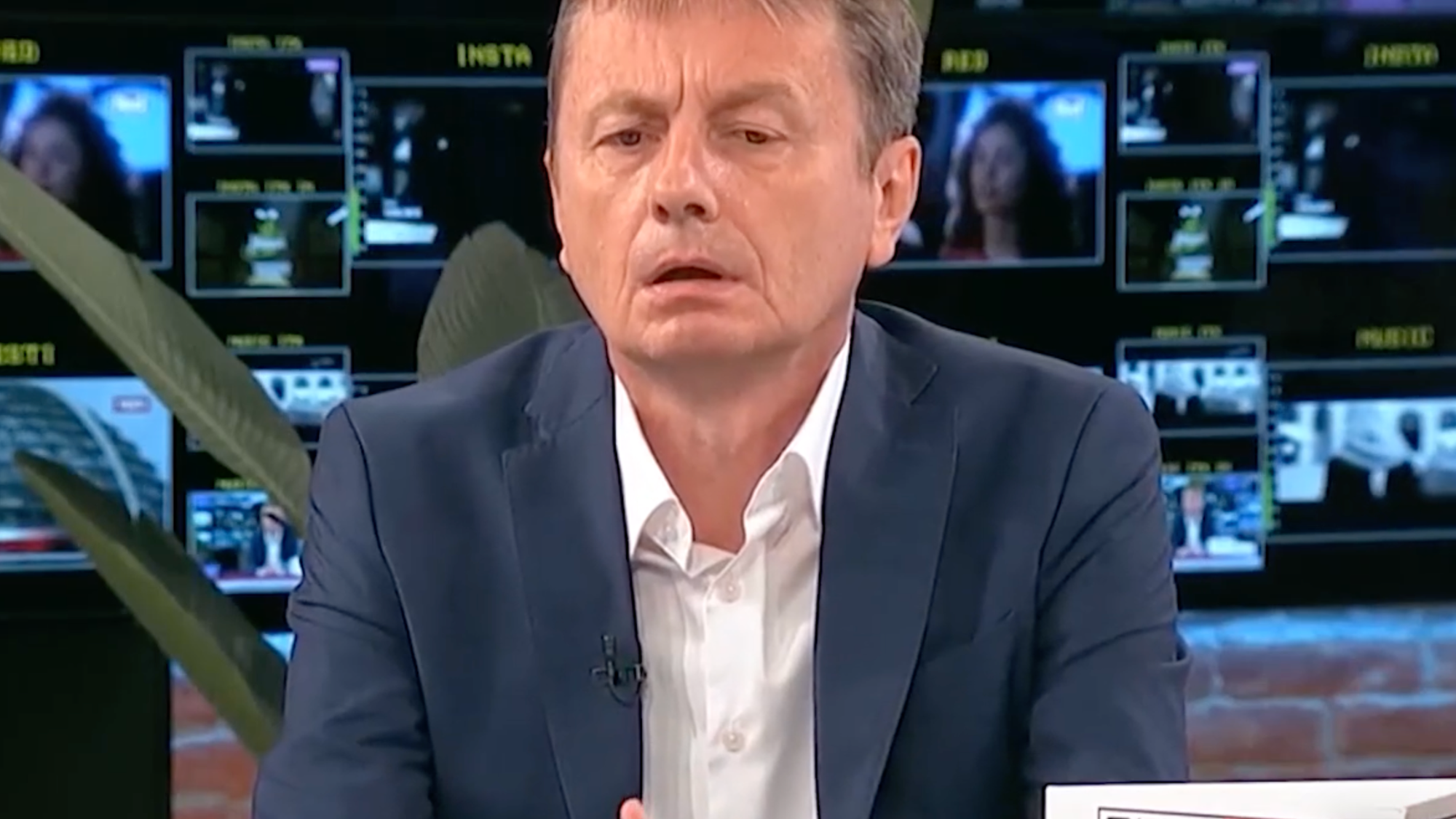 Srbský minister pre verejné investície Darko Glišić počas rozhovoru v TV Pink.