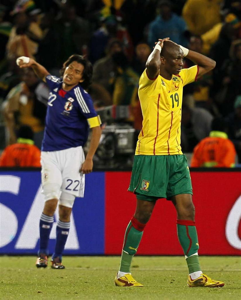 Japończycy ograli po słabym meczu Kamerun, gola strzelił Keisuke Honda