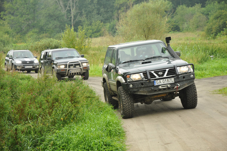 4x4 Family Adventure: baza pod namiotami