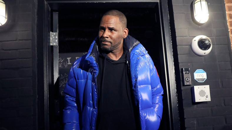 R.Kelly's chances of ever getting cleared as a free man has gotten a major set back as he has been slammed with new 11 count charges in Illinois for abuse and sexual assault
