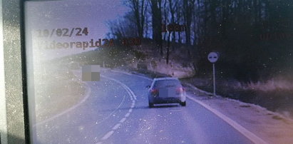 Pijany kierowca pędził 148 km/h w Dzierżoniowie. Do auta długo nie wsiądzie