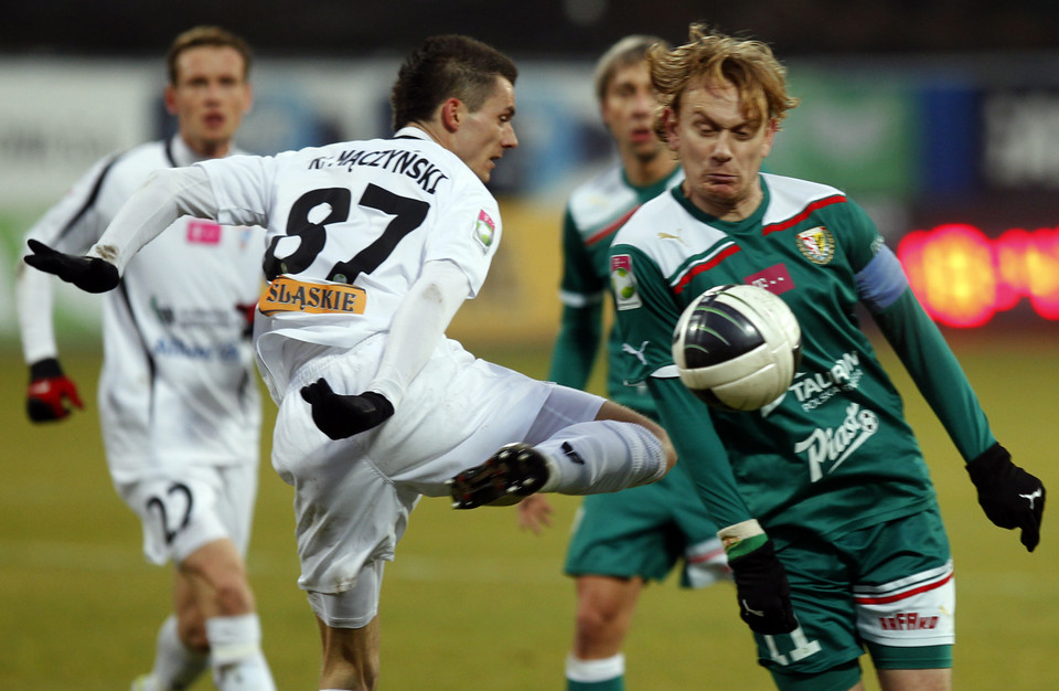 PIŁKARSKA EKSTRAKLASA GÓRNIK ZABRZE KONTRA ŚLĄSK WROCŁAW