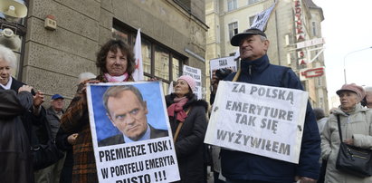 Emeryci i renciści protestowali