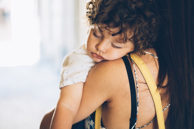 Nem alszik jól a kicsi? 5 tipp, hogy ne legyen küzdelem az esti altatás