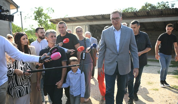 Aleksandar Vučić u poseti porodici Todorović