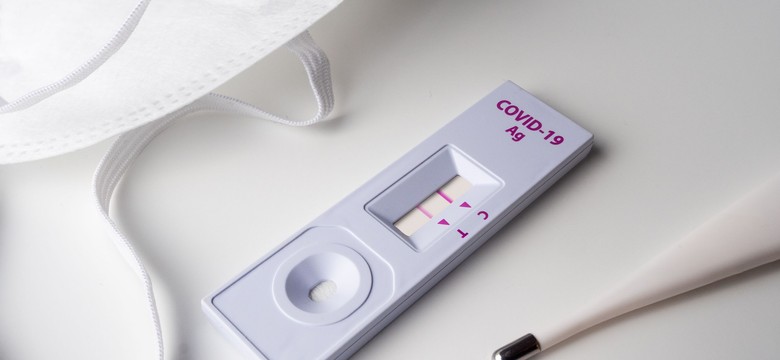 Ekspert: Testować musimy każdego, kto ma jakiekolwiek objawy COVID-19