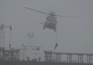 Francuska vojska ukrcava se na ruski tanker