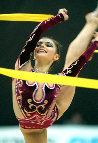 Alina Kabajewa - świetna gimnastyczka, wybranka Putina?