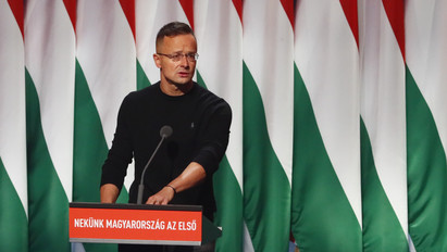 Szijjártó nagy bejelentése: visszatérnek Kijevbe a magyar diplomaták