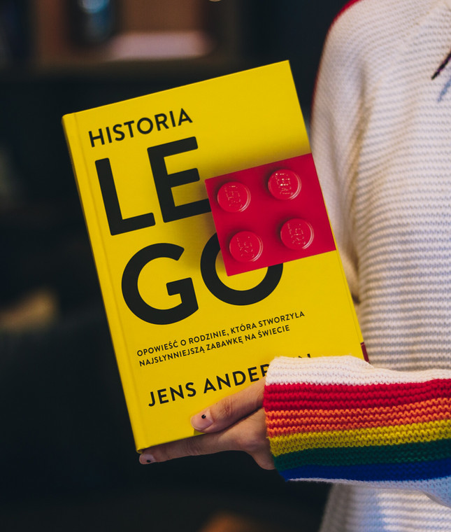     Jens Andersen - "Historia LEGO" (okładka)