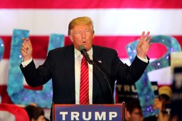 Prawybory w USA: Maleje przewaga miliardera Trumpa nad senatorem Cruzem